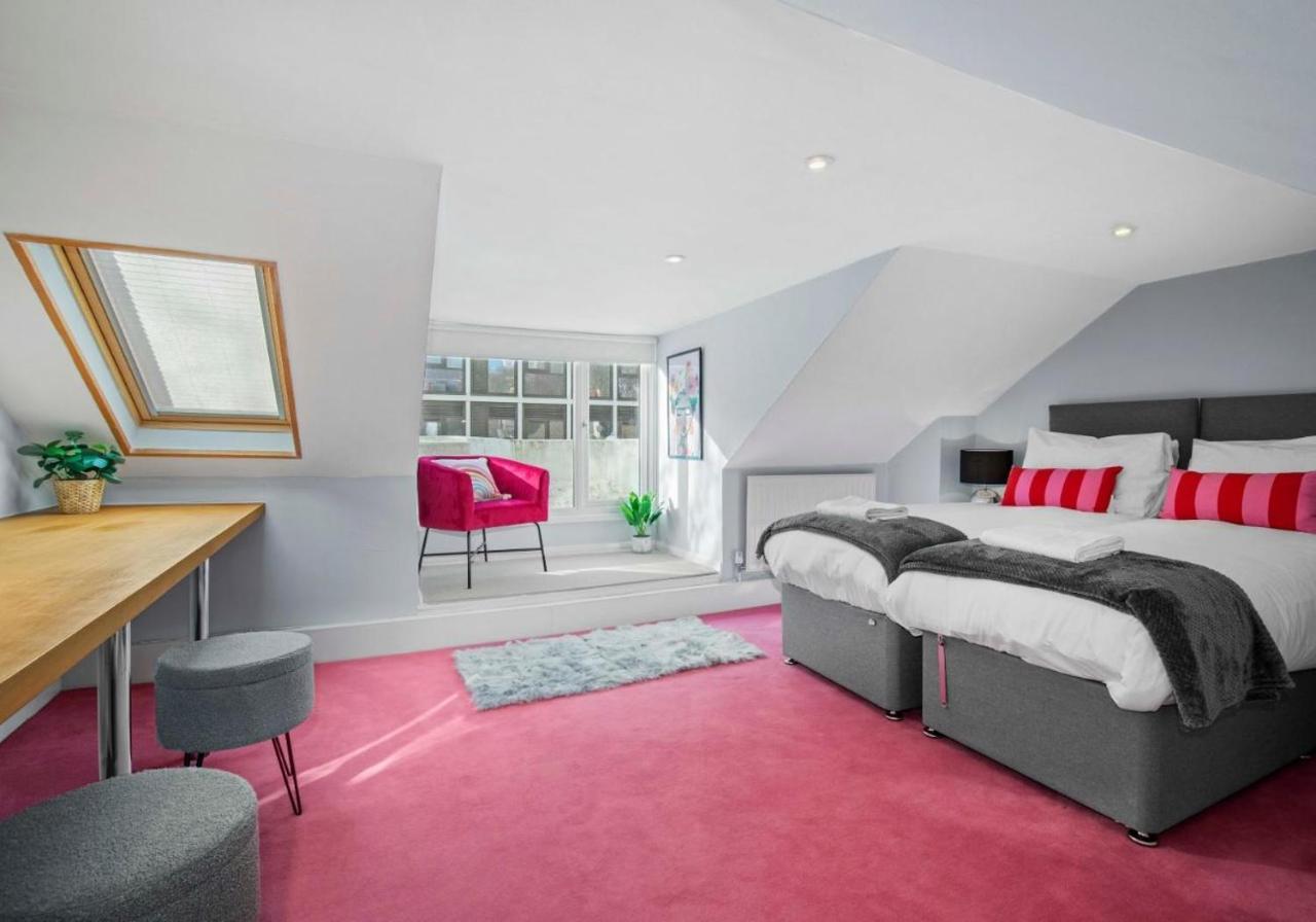 Holiday home The Townhouse By My Getaways Free Parking
